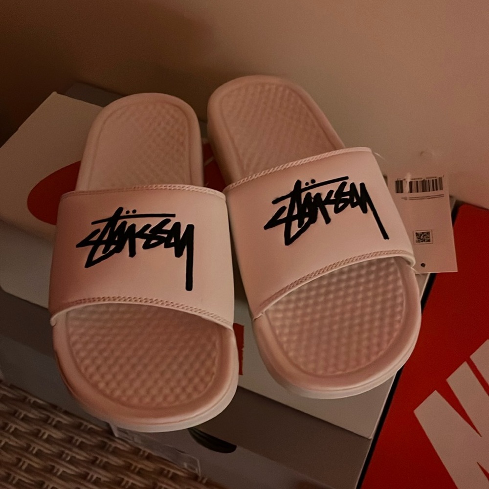 Nike Stussy slides